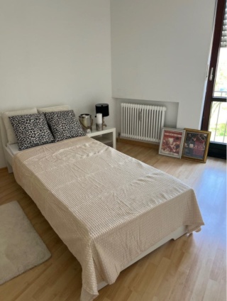 Anzeigenbild: Mitbewohner gesucht! - Modernes WG-Zimmer in Kirchheim