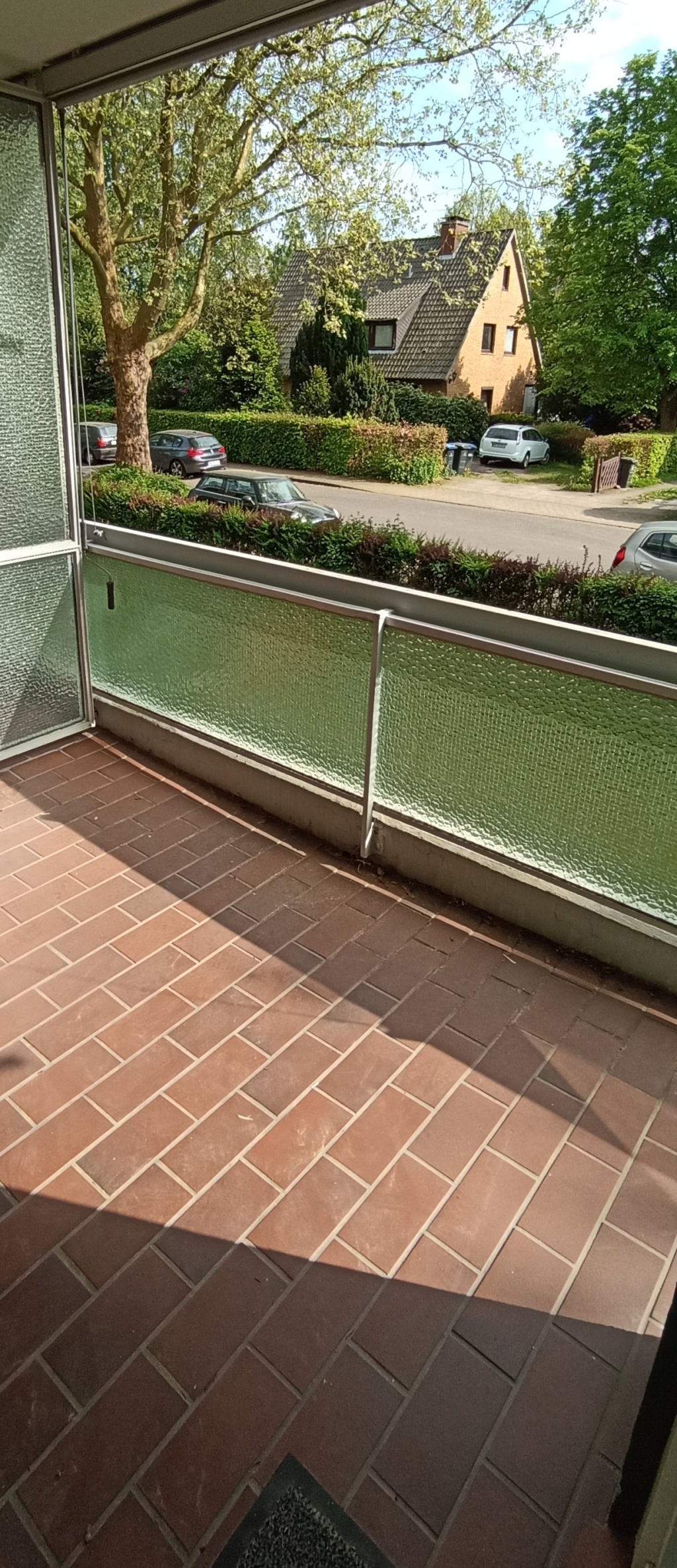Voll möblierte und großzügige 2,5-Zi.-Wohnung in sehr ruhiger und grüner Lage, in Fußweite zu Einkaufsstraße und Buslinien, befristet für 6 Monate zu vermieten – Wählingsweg, 22459 Hamburg Schnelsen – Vorschaubild 15