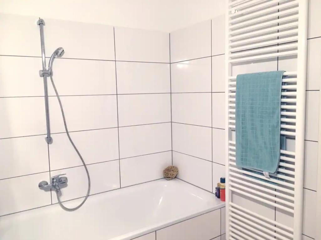 1-Zimmer-Wohnung Gesundbrunnen Stettiner Straße - Badezimmer
