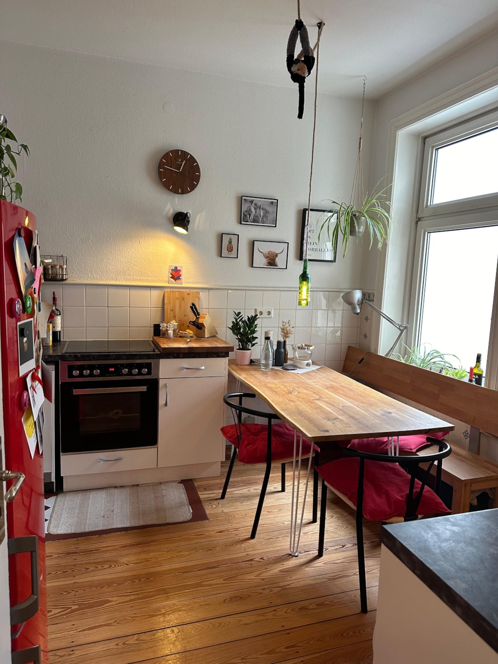 Hoheluft-Ost - 2 Zimmer Altbauwohnung // 6 Monate Zwischenmiete (ab 1.11.26) – Löwenstraße, 20251 Hamburg Hoheluft-Ost – Vorschaubild 2