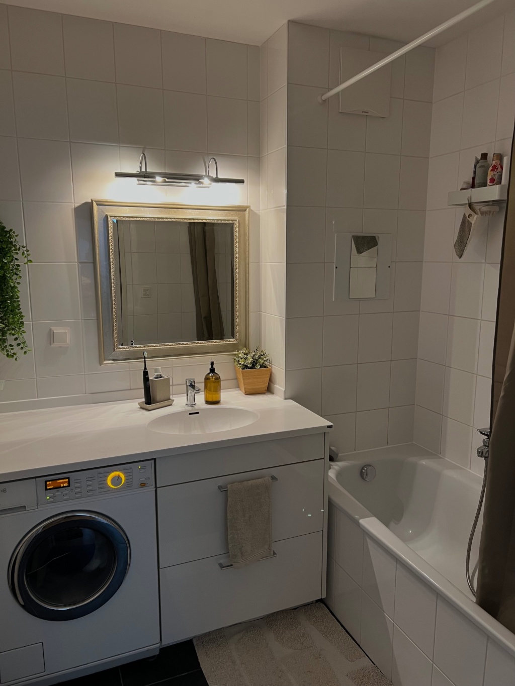Wohnung 09. Bezirk Alsergrund Prechtlgasse - Badezimmer