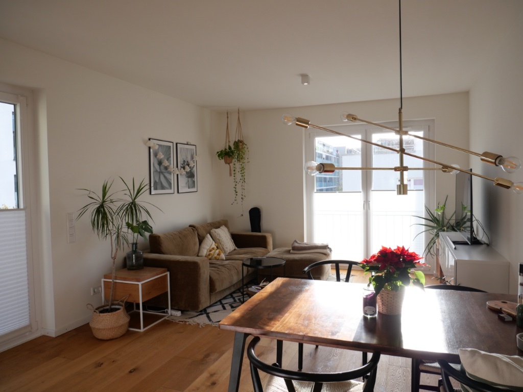 Flat Hammerbrook Nagelsweg 24e - Wohnzimmer, seitlich von der Küche fotografiert