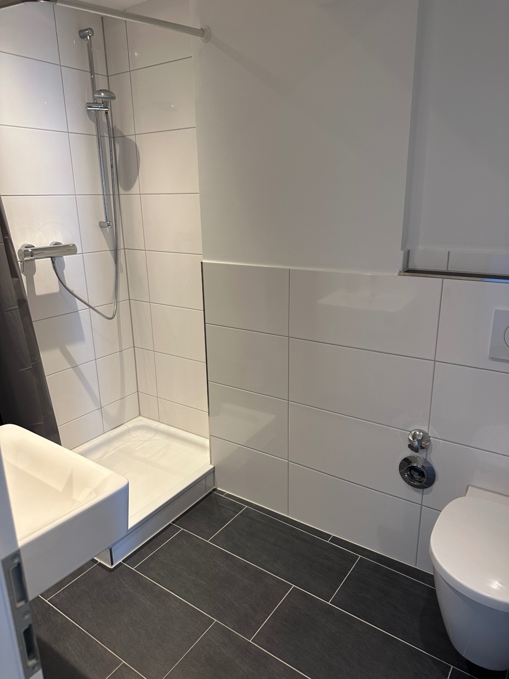 Moderne Wohnung in Stadtmitte – 40210 Düsseldorf Stadtmitte – Vorschaubild 4