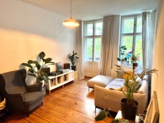 Beautiful cozy apartment in amazing location right by the Canal in Kreuzberg — photo 1