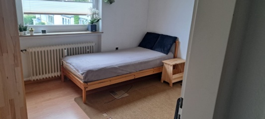Ad image: Ruhiges WG-Zimmer mit schöner Aussicht zur Zwischenmiete