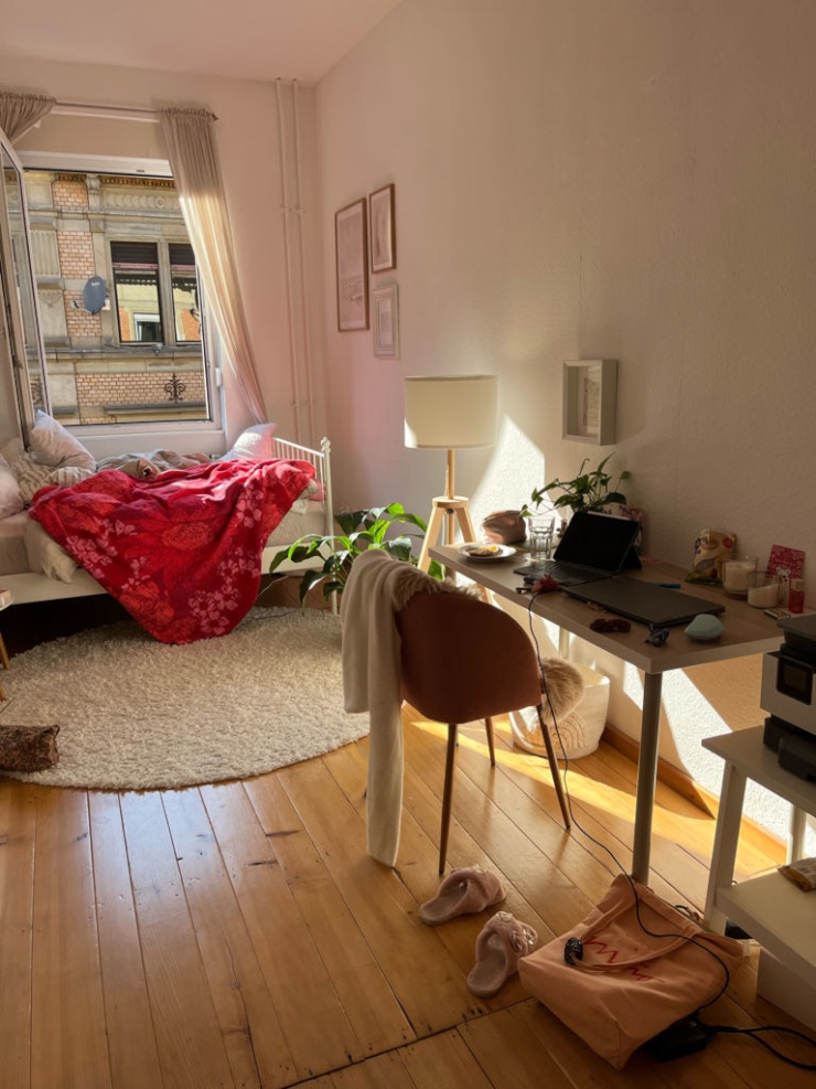 wunderschönes Zimmer mit Altbaucharme in 4er WG - Suche WG Karlsruhe ...