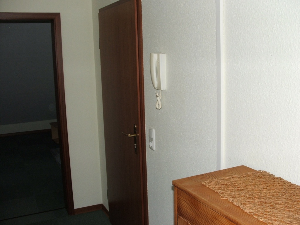 1-Zimmer-Wohnung Jülich Meerhofstraße 1 B - Innenflur mit Gegensprechanlage