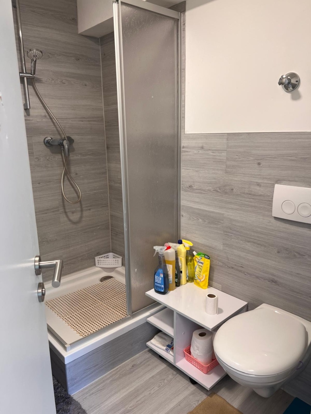 31 qm voll möblierte Einlieger-1-Zimmer-Wohnung Nr. 8 mit eigenem Hauseingang, Bad, Einbauküche, Waschmaschine, Garten, Stellplatz in Uni-Nähe - frisch renoviert – Äskulapweg 5, Apt. 8, 44801 Bochum Querenburg – Vorschaubild 12