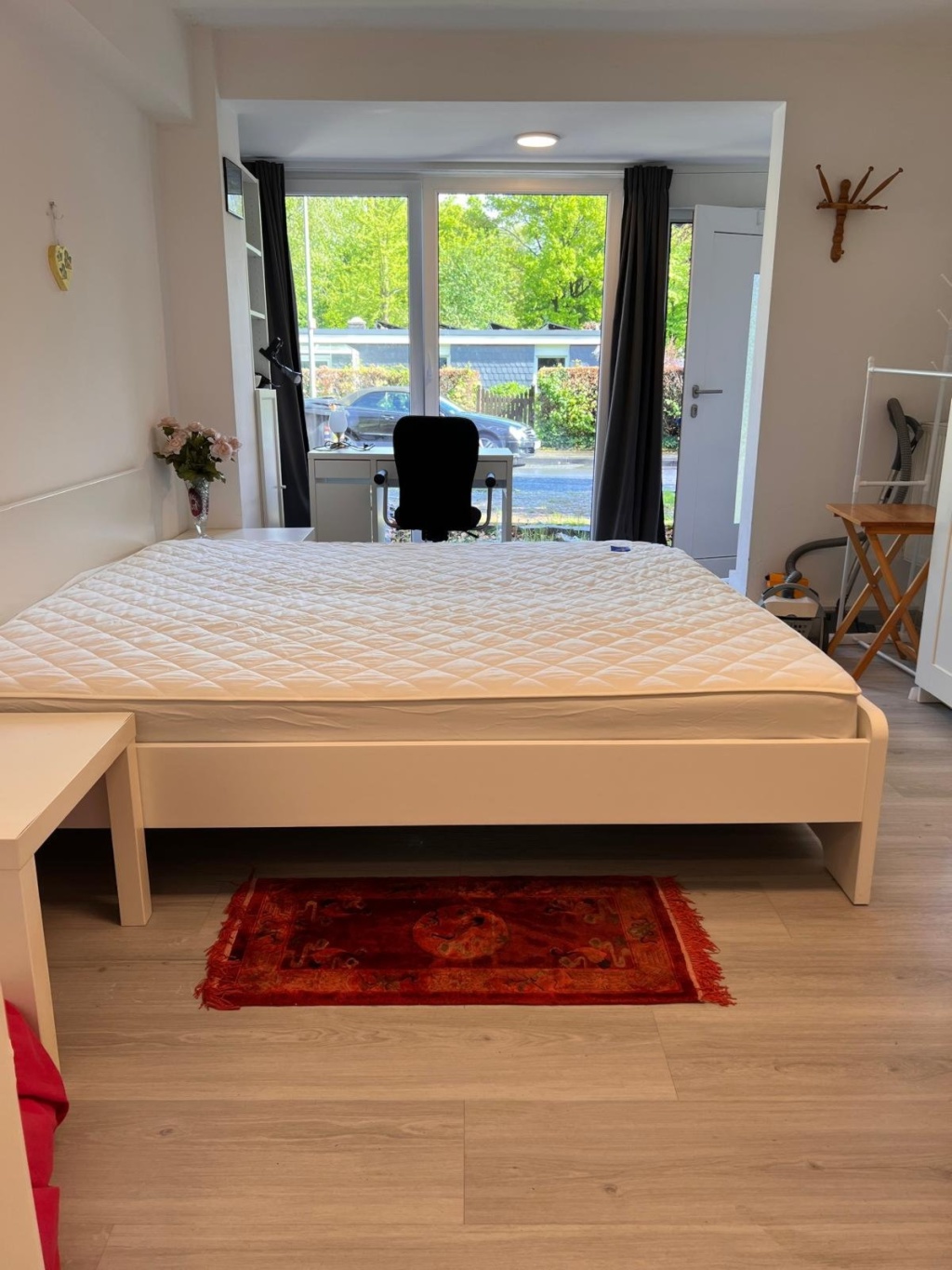 31 qm voll möblierte Einlieger-1-Zimmer-Wohnung Nr. 8 mit eigenem Hauseingang, Bad, Einbauküche, Waschmaschine, Garten, Stellplatz in Uni-Nähe - frisch renoviert – Äskulapweg 5, Apt. 8, 44801 Bochum Querenburg – Vorschaubild 3