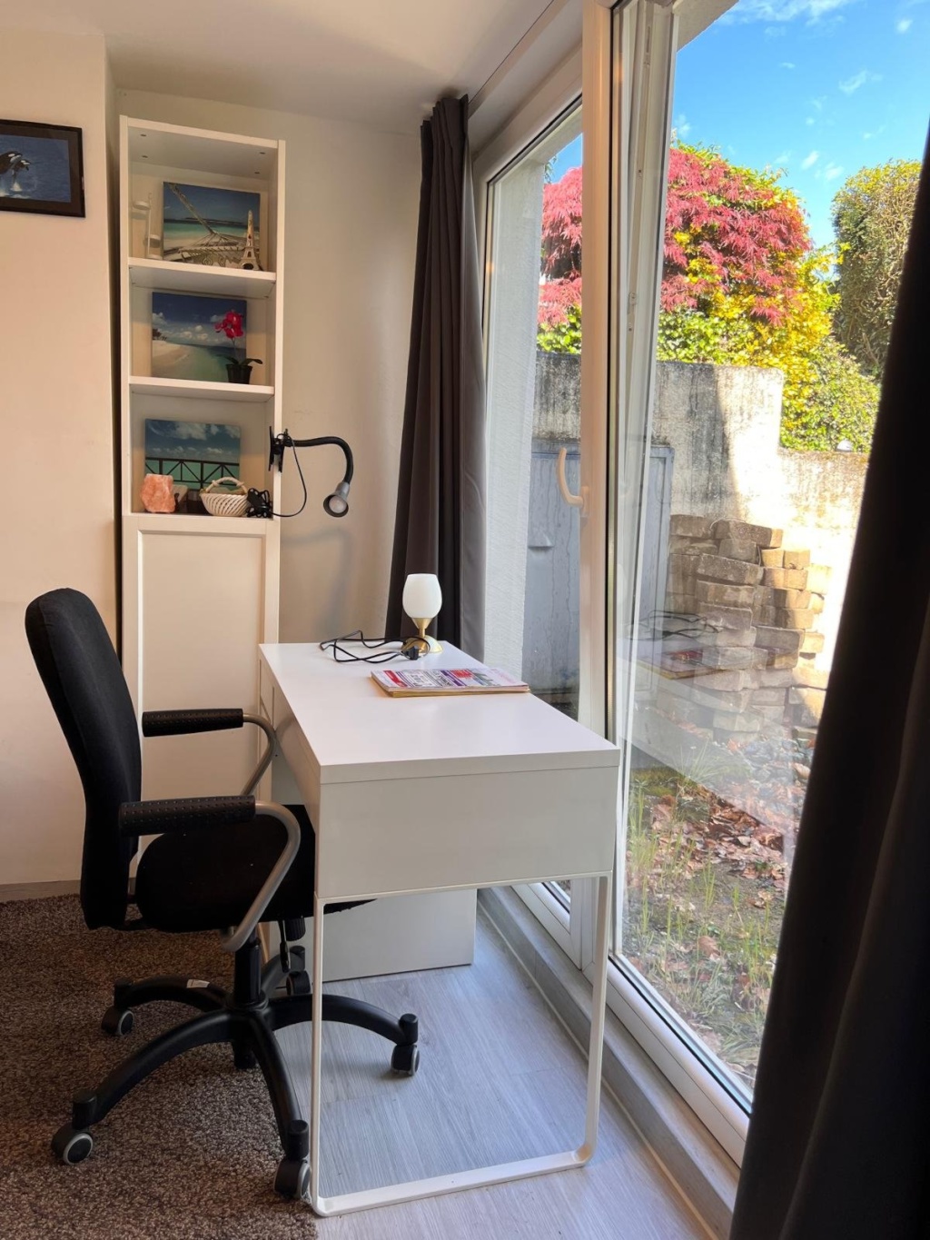 31 qm voll möblierte Einlieger-1-Zimmer-Wohnung Nr. 8 mit eigenem Hauseingang, Bad, Einbauküche, Waschmaschine, Garten, Stellplatz in Uni-Nähe - frisch renoviert