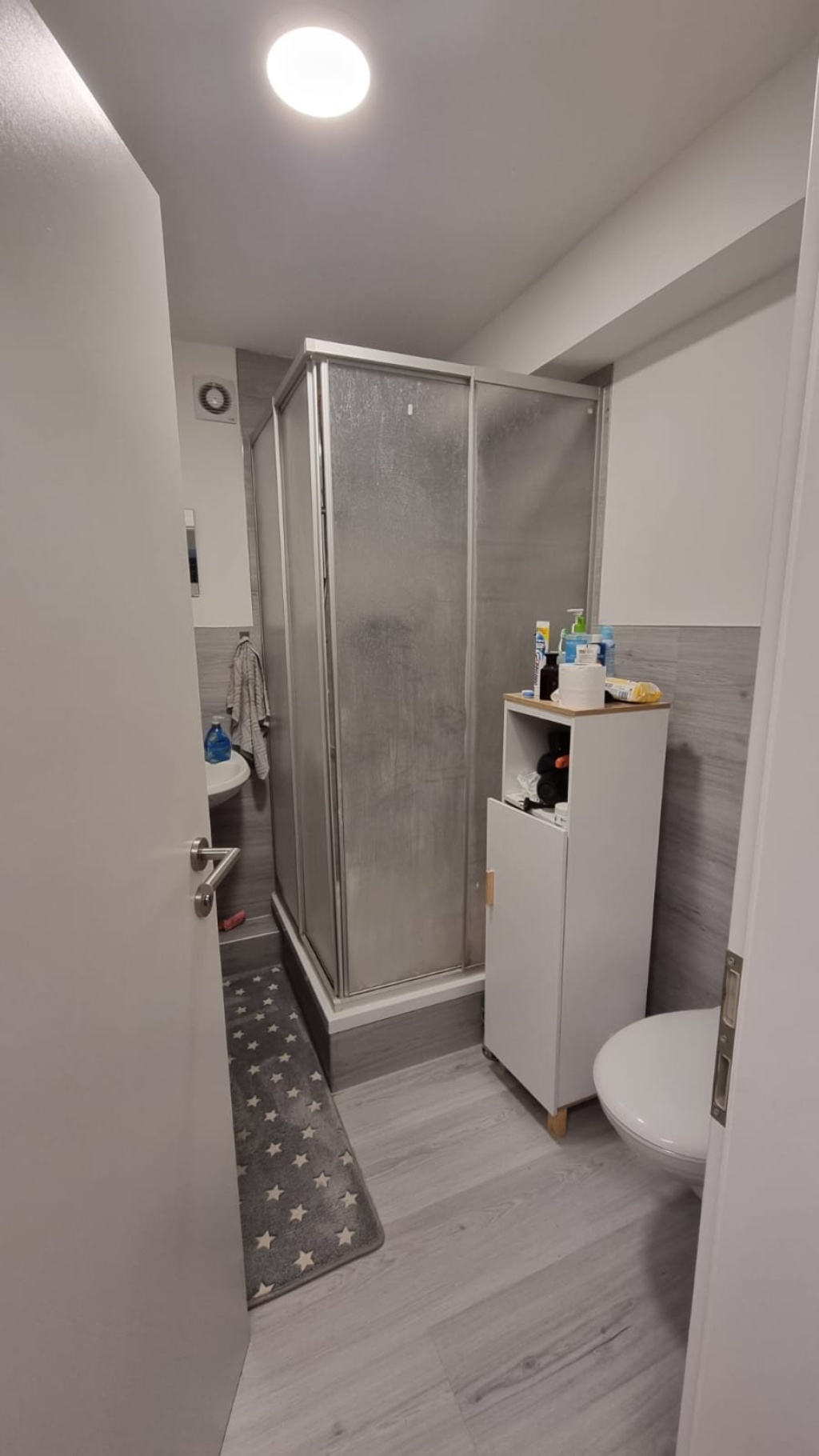 31 qm voll möblierte Einlieger-1-Zimmer-Wohnung Nr. 8 mit eigenem Hauseingang, Bad, Einbauküche, Waschmaschine, Garten, Stellplatz in Uni-Nähe - frisch renoviert – Äskulapweg 5, Apt. 8, 44801 Bochum Querenburg – Vorschaubild 14