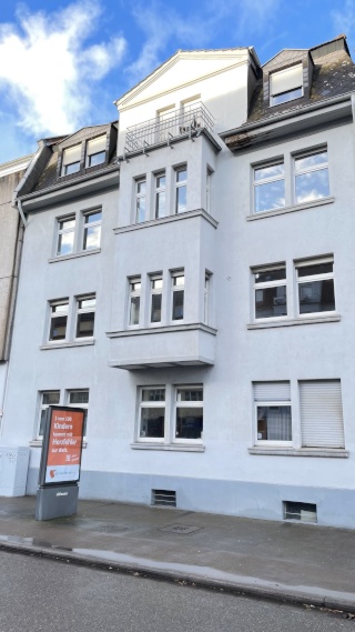 Anzeigenbild: Erstbezug nach Kernsanierung: schöne 4-Zimmerwohnung nahe Staden für Neugründung einer 4er-Studenten WG zu vermieten
