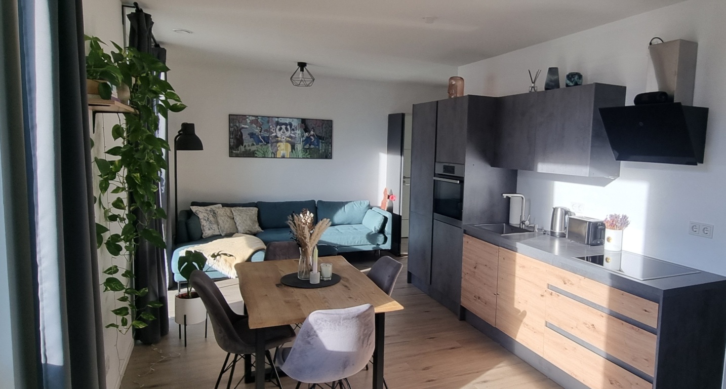 Bright and modern studio apartment