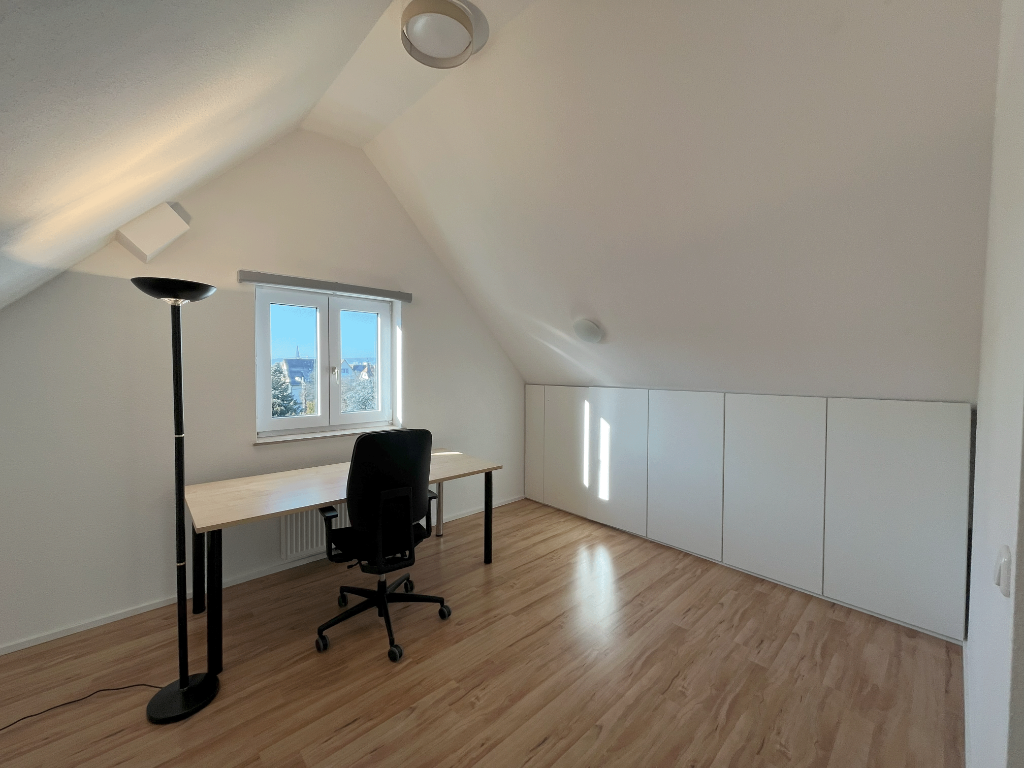 Flatshare Möhringen Reichenberger Straße - Zimmer möbiliert