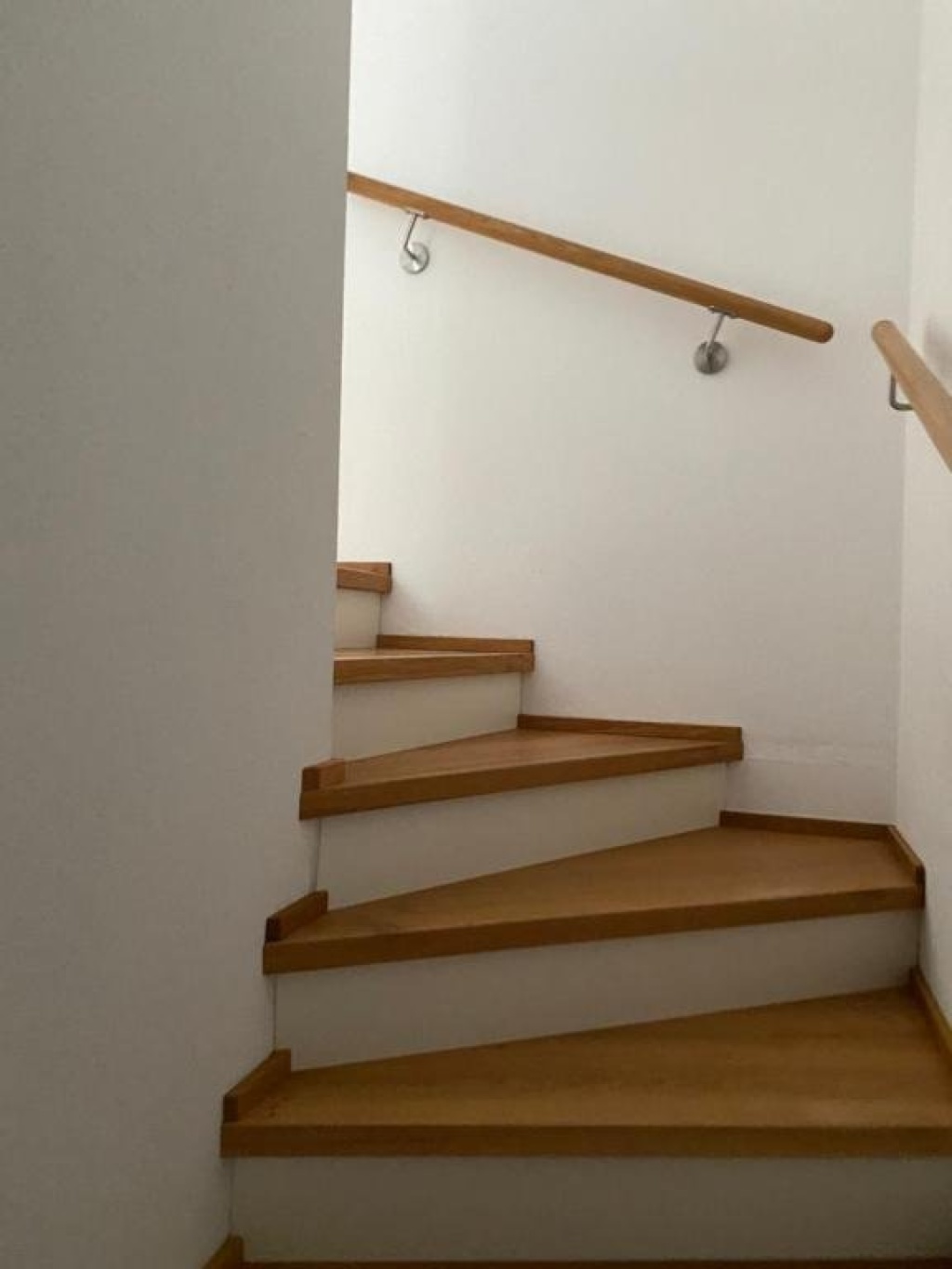 Modern Living / Reihenmittelhaus für bis zu 7 Personen – 93051 Regensburg Königswiesen-Dechbetten-Großprüfening – Vorschaubild 8