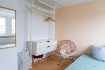 Zwischenmiete - Berufstätigen WG im Düsseltal – Zimmer frei (40 +) Zwischenmiete 1.09.2026 - 31.12.2026