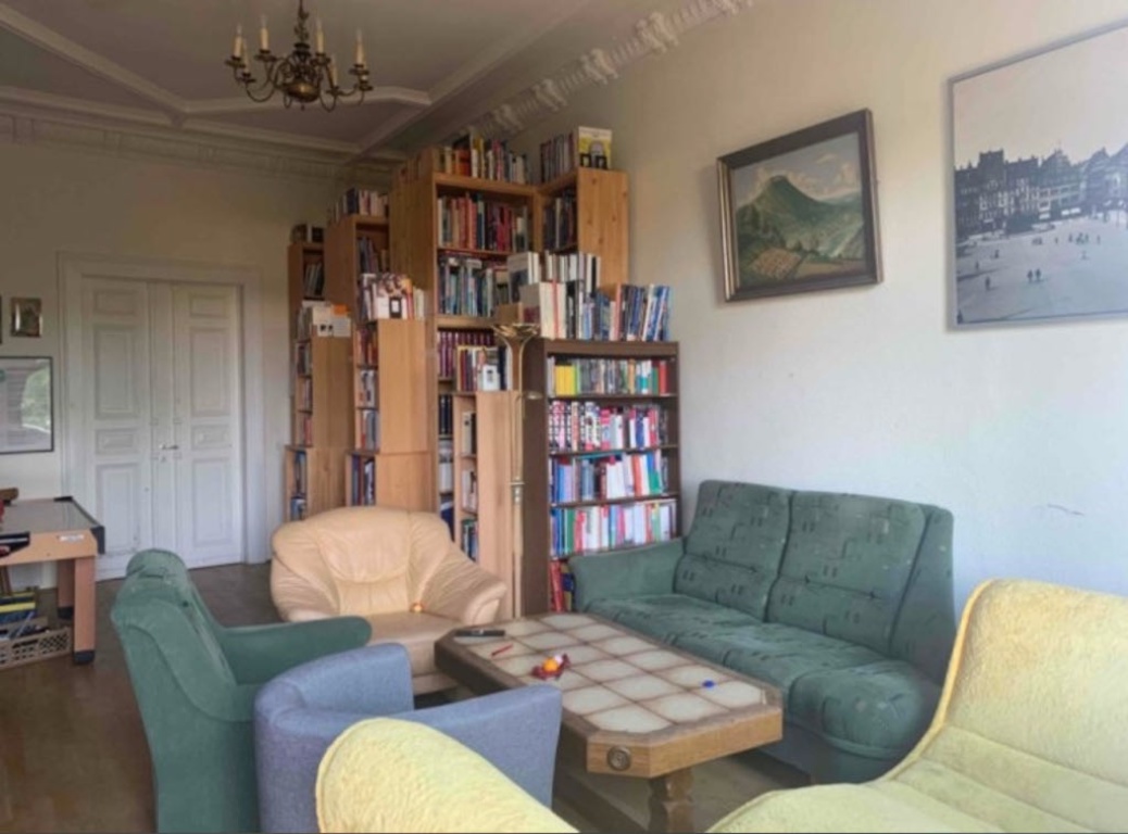 Flatshare Gohlis-Süd Georg Schumann Straße 38 - Unsere Bibliothek