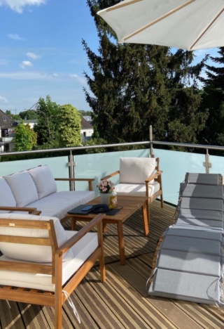 Anzeigenbild: Möblierte Zimmer vorübergehend (Suche nach einem weiblichen Mitbewohner)