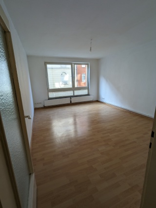 Anzeigenbild: Studi/Azubi-WG - City OS - 5min zur Uni, einmalige Chance