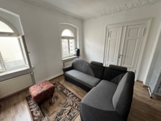 Anzeigenbild: 70m2 Semi Furnished  4 room Apartment for Short-Term Sublet!