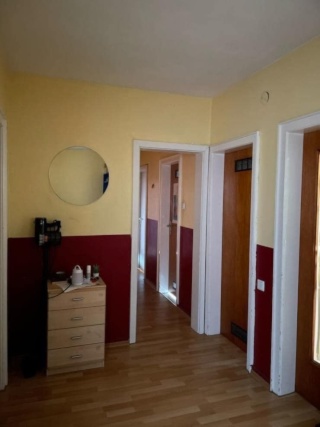 Imagen del anuncio: Ein Zimmer zu vermieten mit einer Fläche von 3x4 Metern in der Enscheder Straße 17, Gronau Westf. Gemeinschaftsbad, Küche und Waschmaschine. Im Stadtzentrum gelegen, 5 Gehminuten zum Bahnhof und 11 Minuten mit der Bahn in die Niederlande. Nur für Frauen.