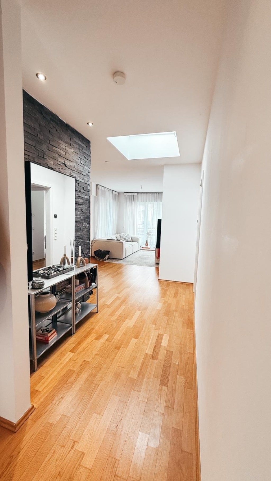 Zwischenmiete: 2 Zimmer Wohnung im Zentrum Kölns - 06.01.27 - 19.02.2027 – Weyerstraße 48-5, 50676 Köln Altstadt-Süd – Vorschaubild 3