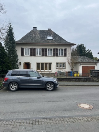 Ad image: Künstler WG sucht Mitbewohnerin