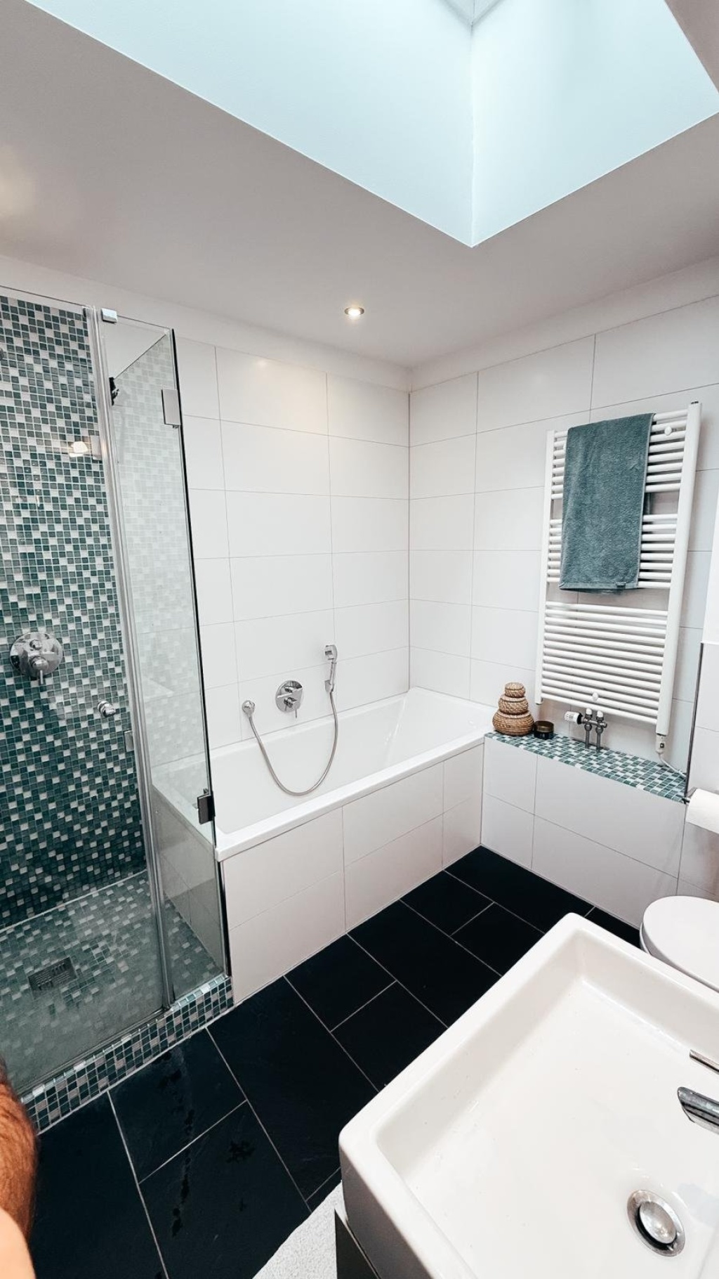 Zwischenmiete: 2 Zimmer Wohnung im Zentrum Kölns - 06.01.27 - 19.02.2027 – Weyerstraße 48-5, 50676 Köln Altstadt-Süd – Vorschaubild 2