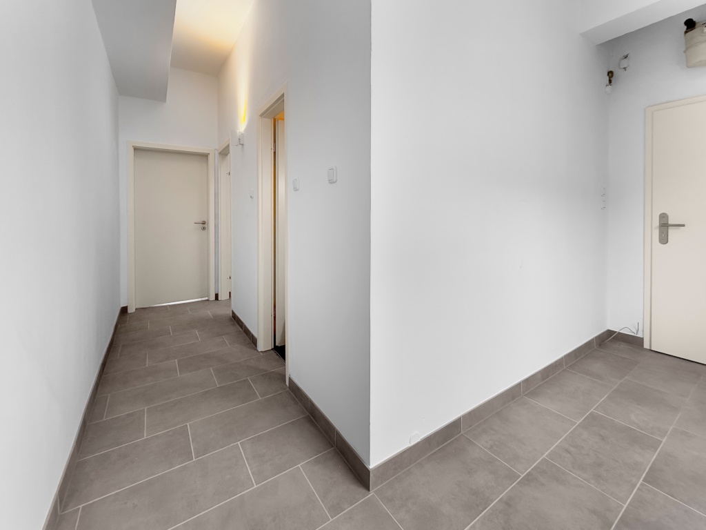 Teil-modernisiertes Apartment in H-Döhren – Hildesheimer Str. 223, 30519 Hannover Döhren – Vorschaubild 4