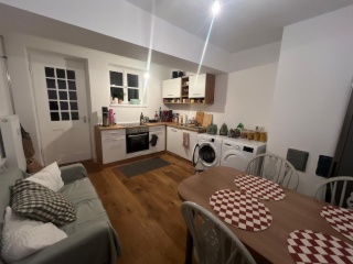 Anzeigenbild: Wir suchen eine Mitbewohnerin! Zimmer in einer 3-WG, Südviertel