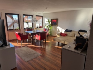 Anzeigenbild: Für 1 Jahr schöne möblierte 3,5 Zimmer Wohnung in Leutenbach