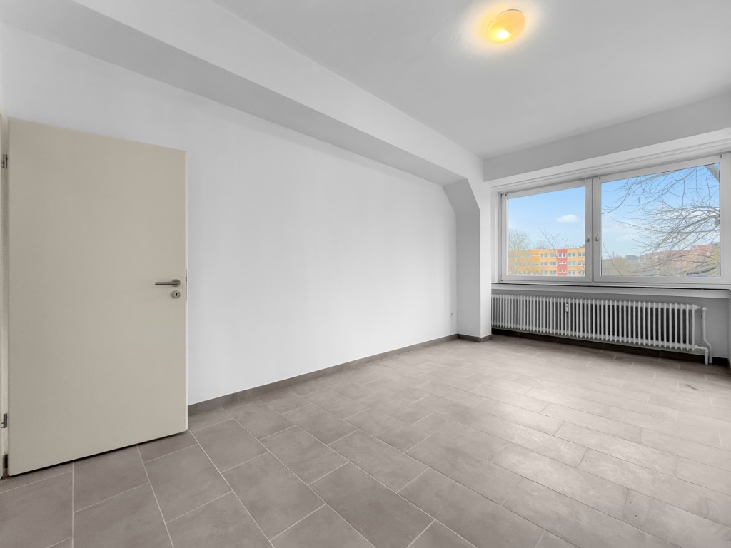 Teil-modernisiertes Apartment in H-Döhren