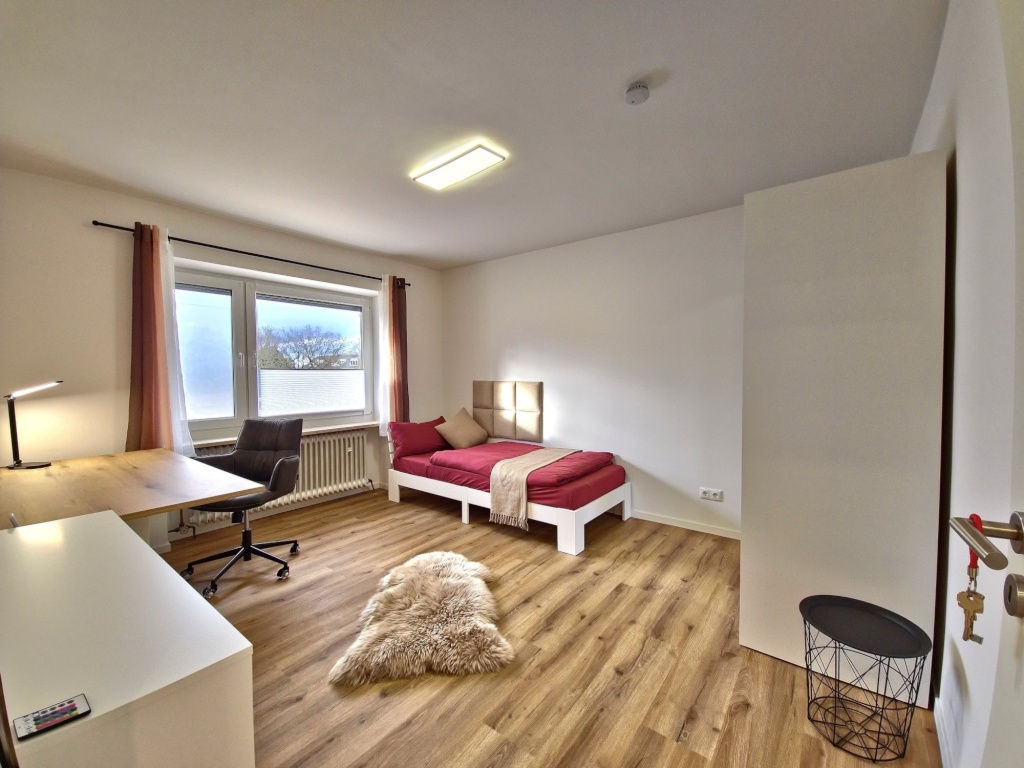 Habitación en WG Allach-Untermenzing Simonsfeldstraße 26 - Raum "rot"