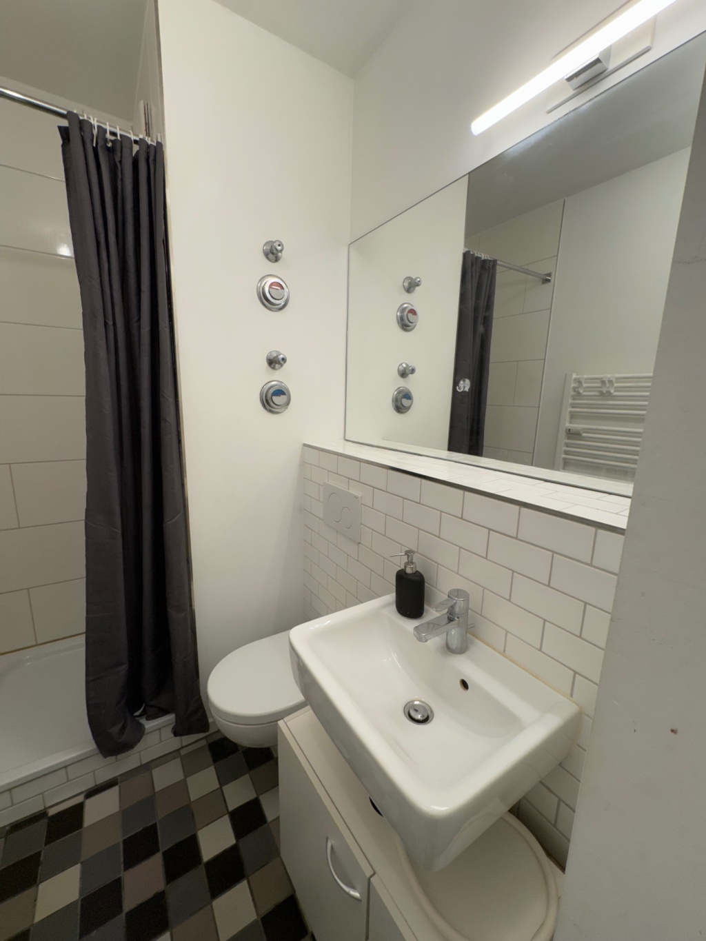Wohnung Oberschöneweide Schillerpromenade - Dusche