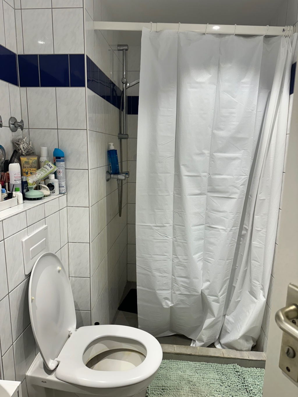 Short term! Zimmer zur Vermietung mit eigenem Bad in Berlin – Harbigstraße 14, 14055 Berlin Charlottenburg-Wilmersdorf – Vorschaubild 8