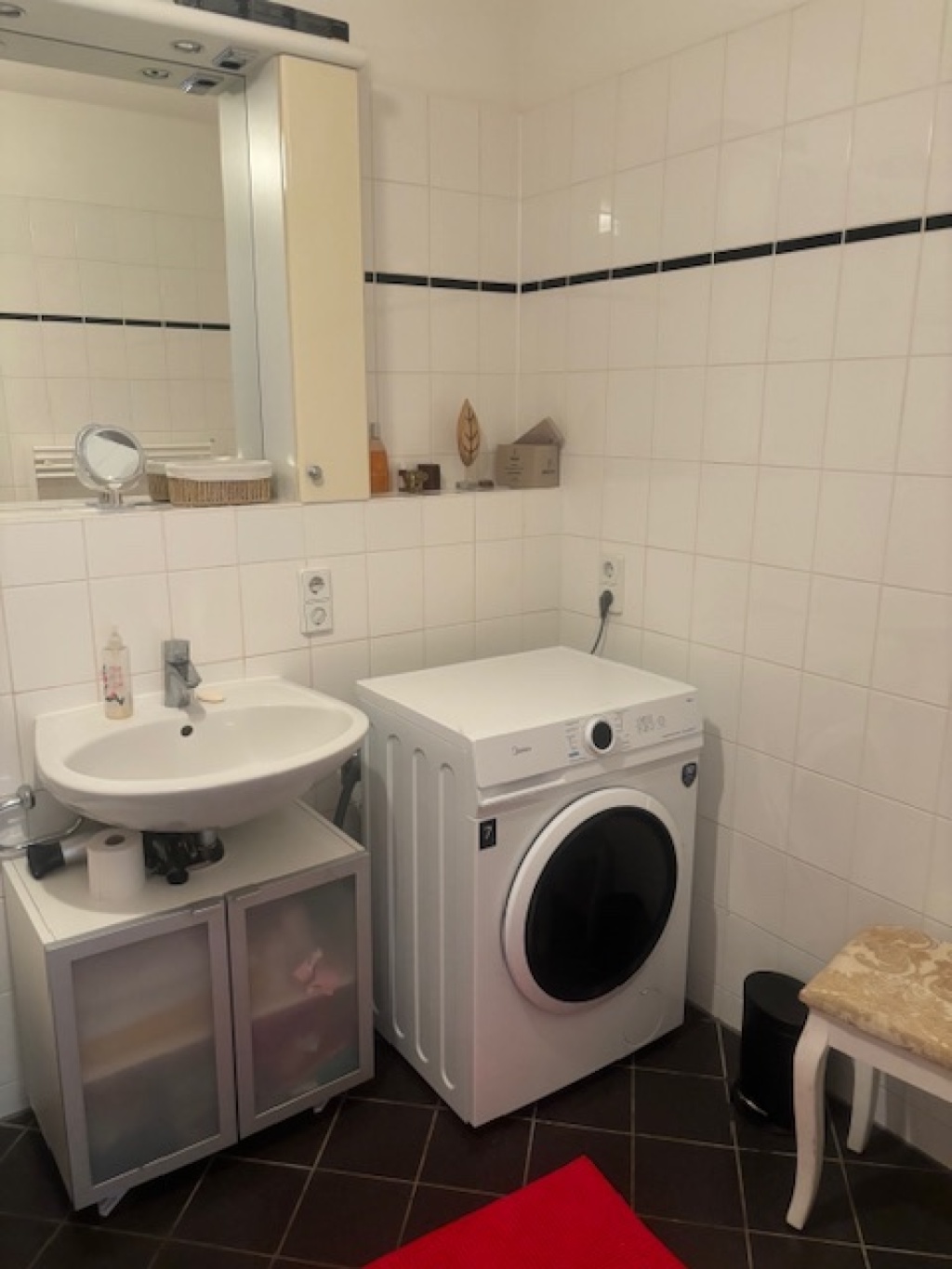 Wohnung Reinickendorf Friedrich-Wilhelm-Str. 77 - Bad mit neuer Waschmaschine