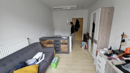 Anzeigenbild: Gemütliches Zimmer in 5er WG in Stadtroda, mit Regio 10 Minuten von Jena entfernt
