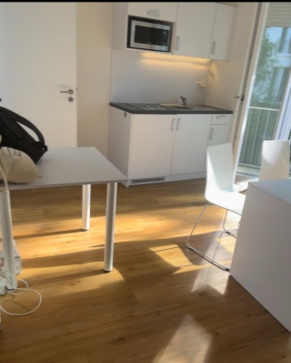 Anzeigenbild: Möbliertes Studio Zimmer 13.09-31.10 oder langfristig