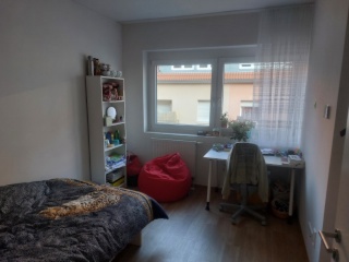 Anzeigenbild: Helles WG Zimmer in 5min Fußweg Entfernung Bildungscampus