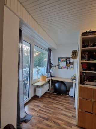 Ruhiges und sonniges WG-Zimmer mit Süd-Balkon in Eimsbüttel Nähe Hagenbecks Tierpark