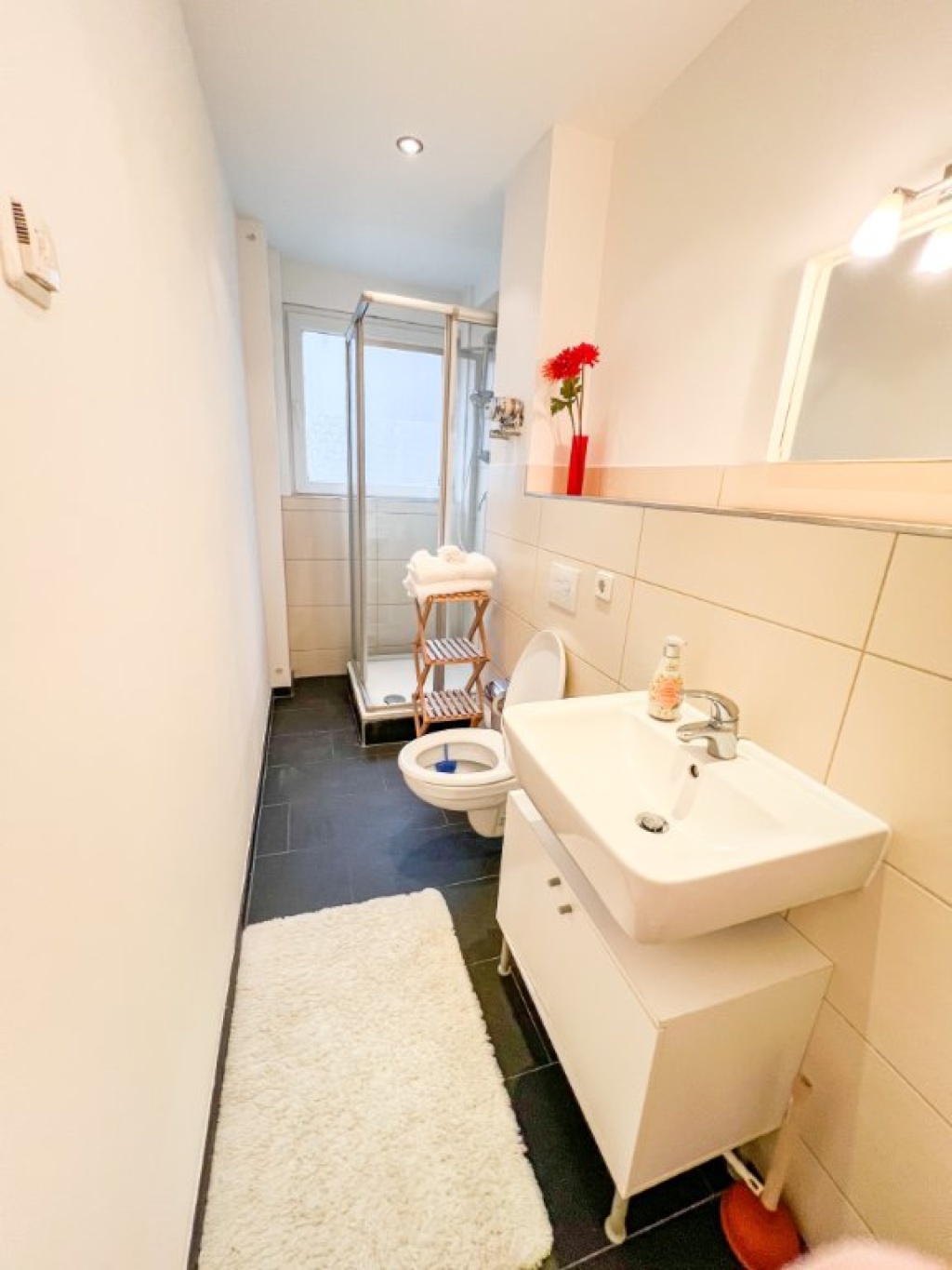 Gorgeous apartment close to Tiergarten and Berlin central station – Lüneburger Str. 3, 10557 Berlin Moabit – Vorschaubild 7