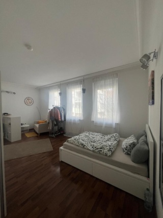 Anzeigenbild: Helles 27m² Zimmer in entspannter 4er-WG mit Balkon – Heilbronn Alt-Böckingen