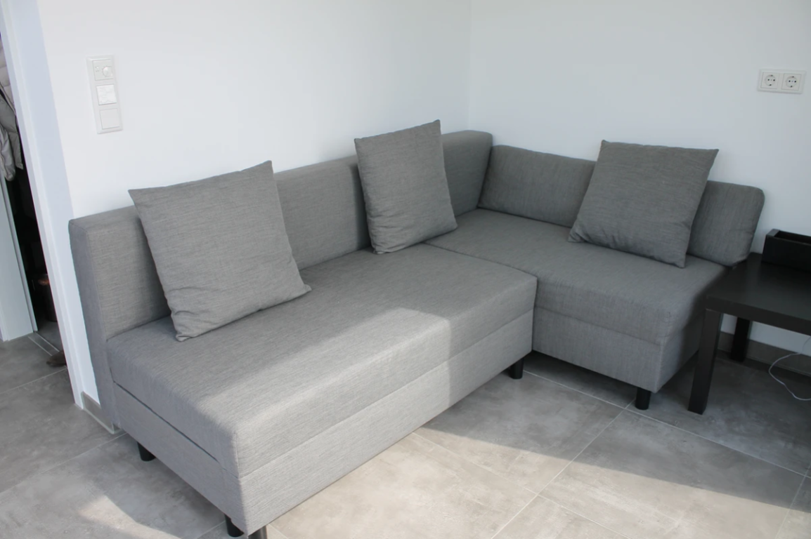 Tolles möbliertes Apartment mit großer Dachterrasse // Wohngemeinschaft möglich
