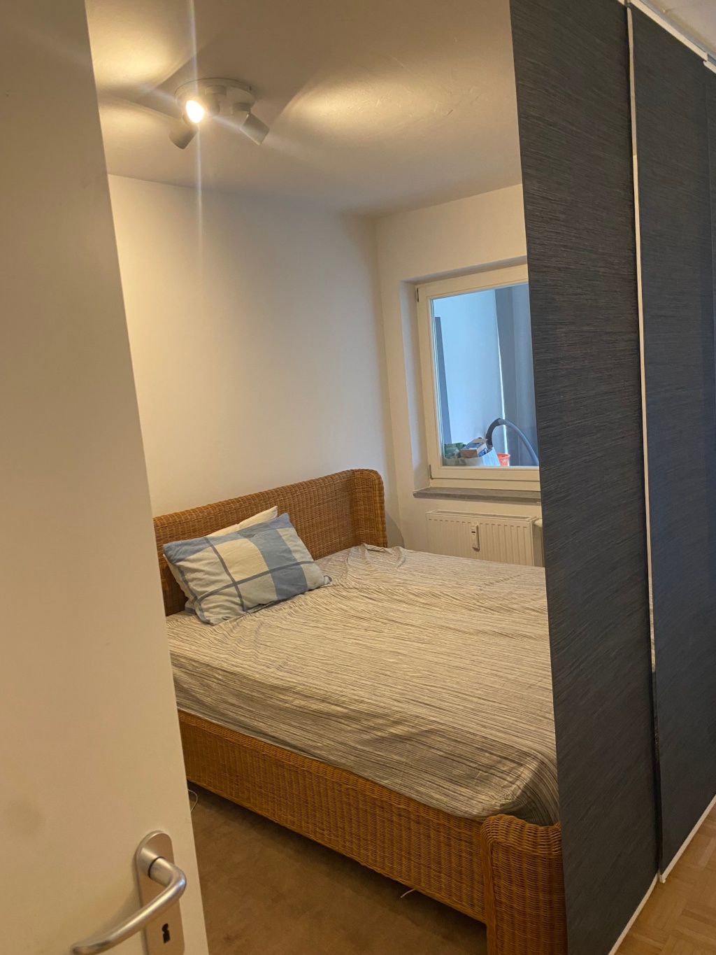 Top Lage / Möblierte 1,5 Zimmer Appartement in Ludwigsvorstadt-Isarvorstadt – 80336 München Ludwigsvorstadt-Isarvorstadt – Vorschaubild 2