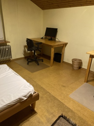Anzeigenbild: Studenten WG Zimmer