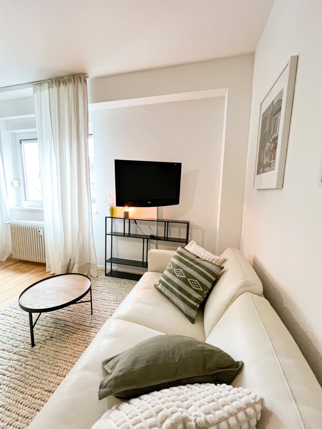 Gorgeous apartment close to Tiergarten and Berlin central station – Lüneburger Str. 3, 10557 Berlin Moabit – Vorschaubild 2