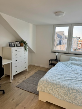 Anzeigenbild: Stylisches WG-Leben in Opladen – 4 Zimmer, voll ausgestattet, sofort frei!