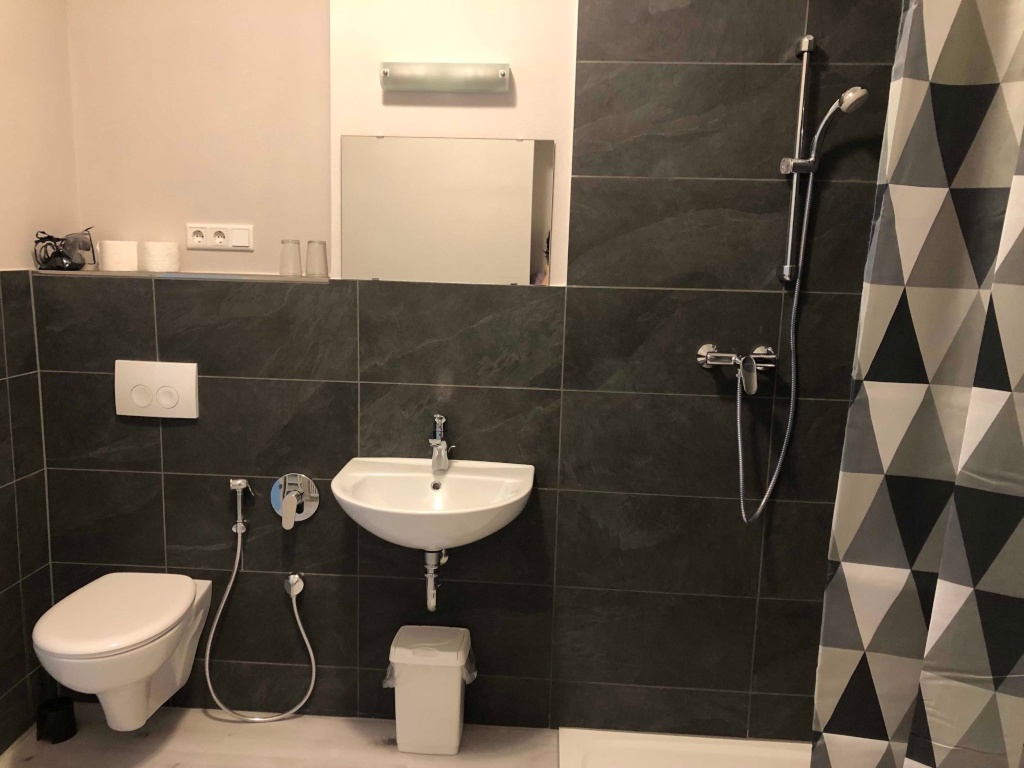 Wohnen auf Zeit - Möbliertes Apartment in Kassel-Mitte – 34117 Kassel Mitte – Vorschaubild 4