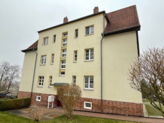 Anzeigenbild: 3-Raum-Wohnung teilmöbliert und zentrumsnah