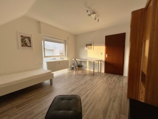 Anzeigenbild: Schöne möblierte WG Zimmer in Weissach (Nähe Porsche) zu vermieten